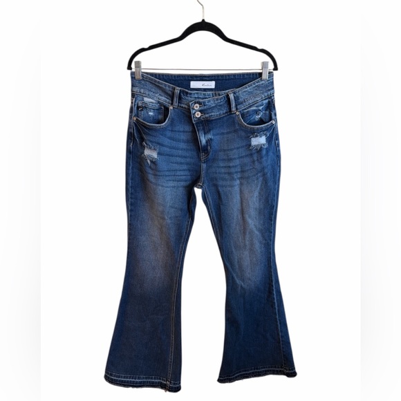 KanCan Flare Jeans Size 11/29 Medium Wash Crossover Waistband Mid Rise Stretch - Picture 3 of 14
